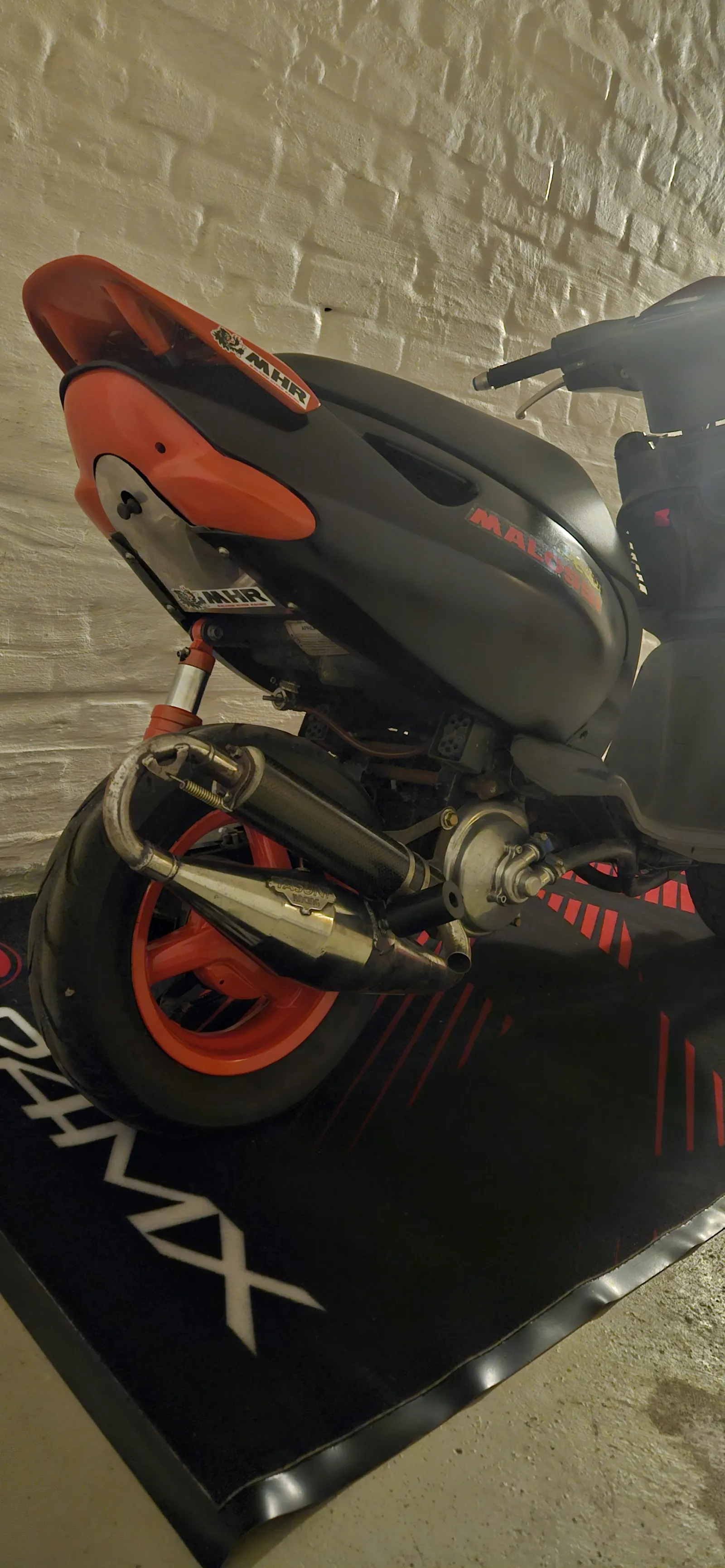 Aprilia Sonic LC TS6