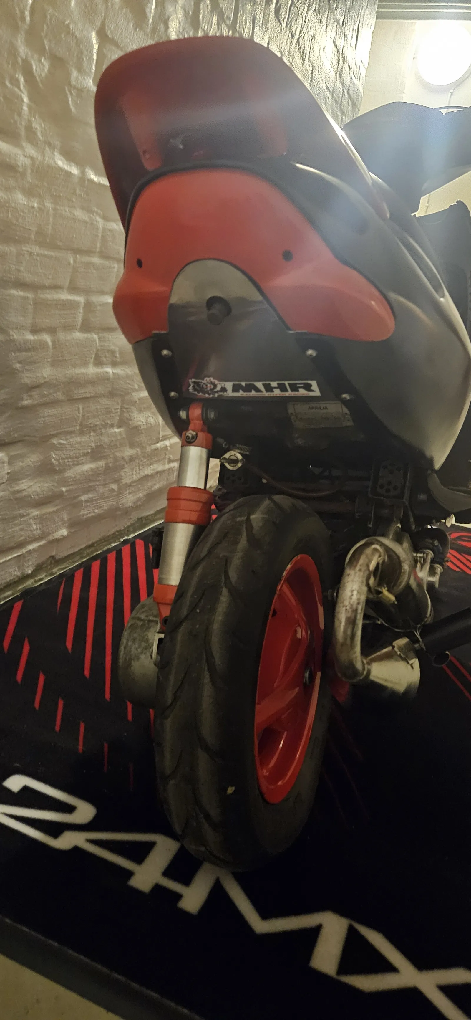 Aprilia Sonic LC TS6